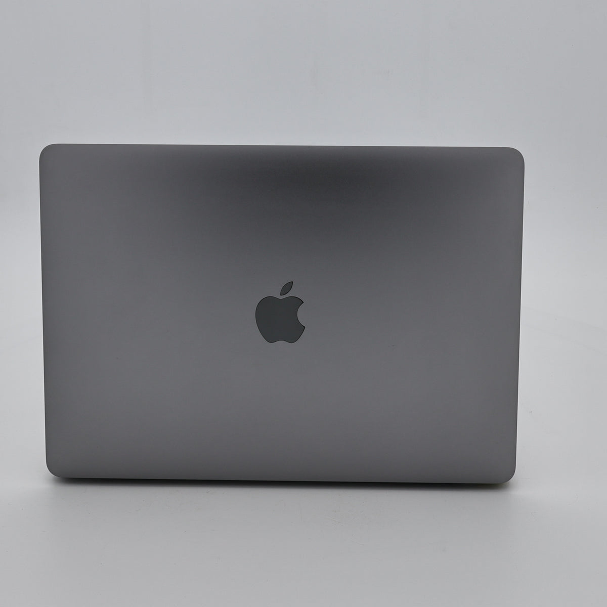 99新 Apple MacBook Pro 22年 13寸 M2（8+10核） 8G RAM 512G SSD 深空灰色