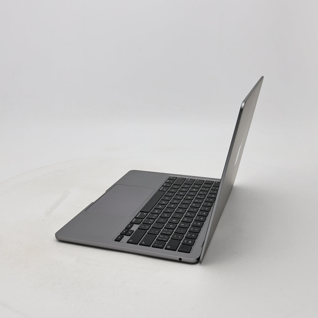 99新 Apple MacBook Air 22年 13寸 M2（8+8核） 8G RAM 256G SSD 深空灰色