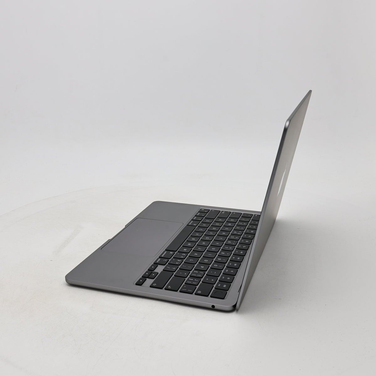 99新 Apple MacBook Air 22年 13寸 M2（8+8核） 8G RAM 256G SSD 深空灰色