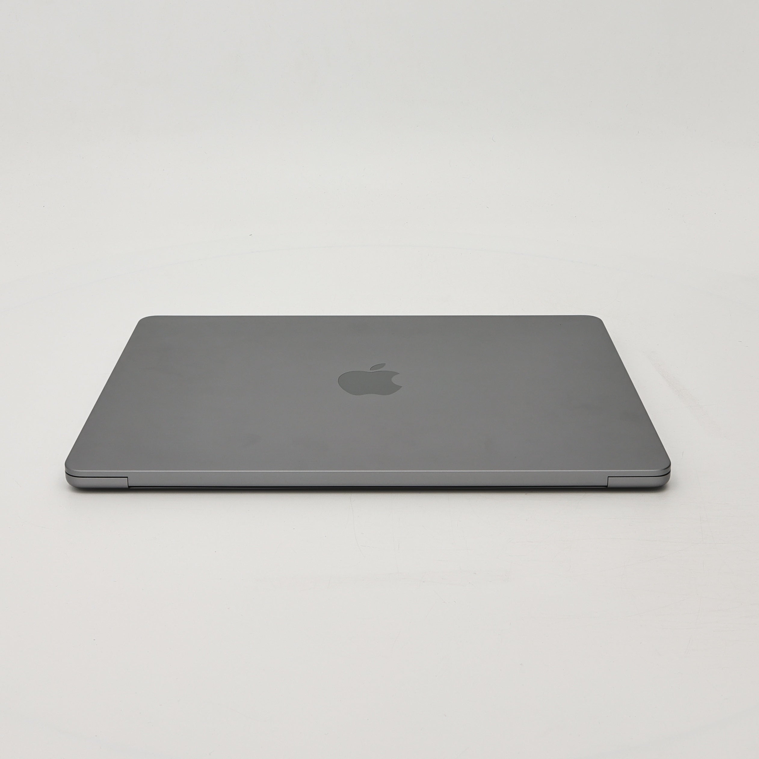 95新 Apple MacBook Air 22年 13寸 M2（8+8核） 8G RAM 256G SSD 深空灰色