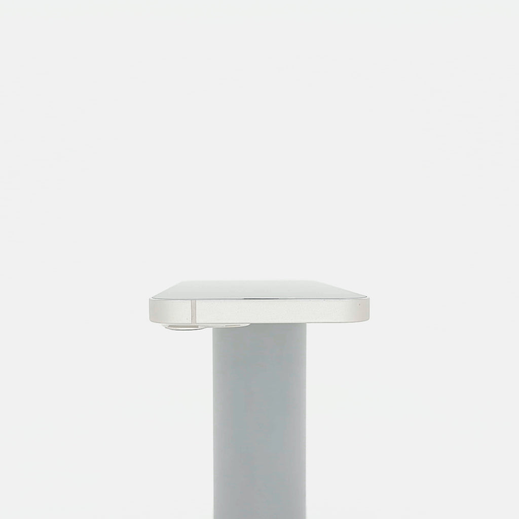 95新 Apple iPhone 13 256G 星光色 中國大陸版