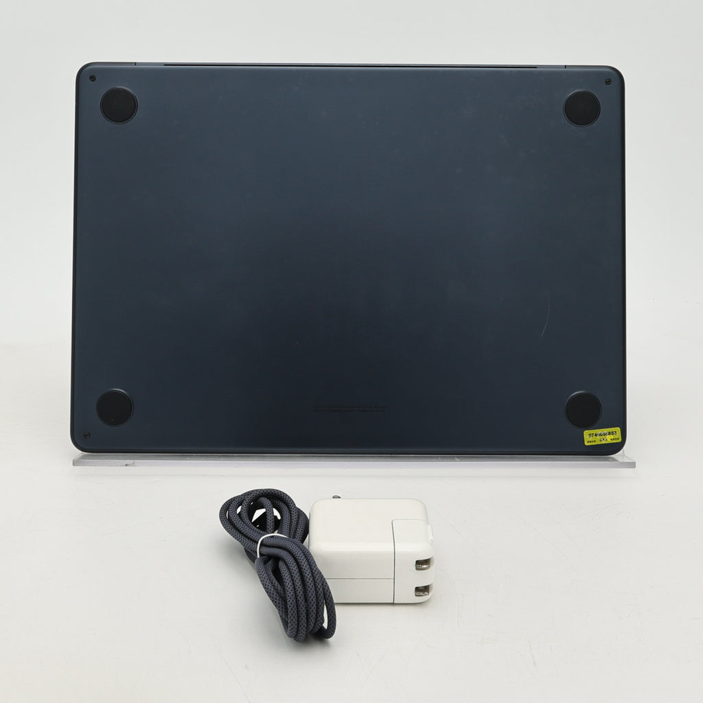 95新 Apple MacBook Air 22年 13寸 M2（8+8核） 8G RAM 256G SSD 午夜色