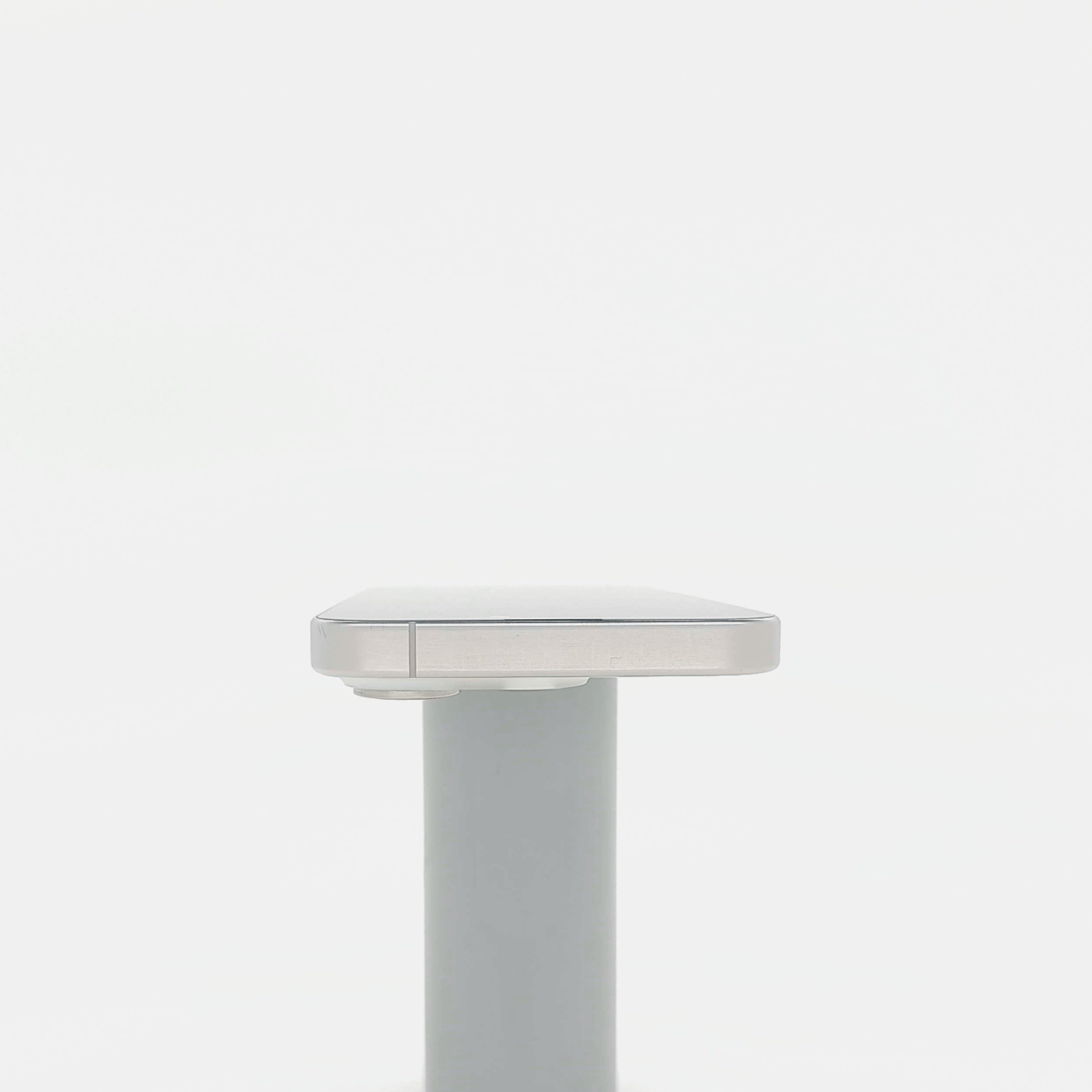 95新 Apple iPhone 15 Pro 128G 白色鈦金屬 中國大陸版