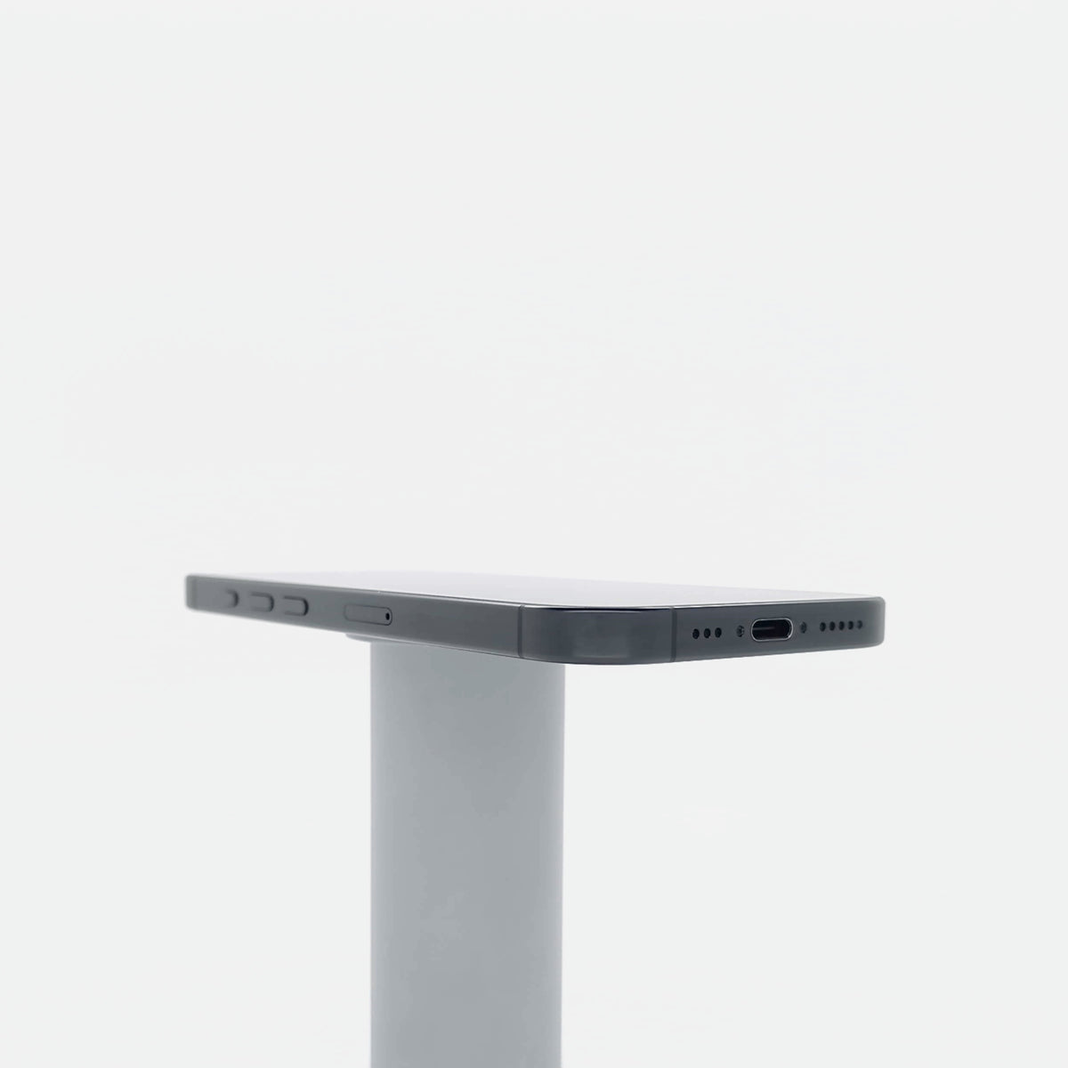 95新 Apple iPhone 16 Pro 128G 黑色鈦金屬 中國大陸版