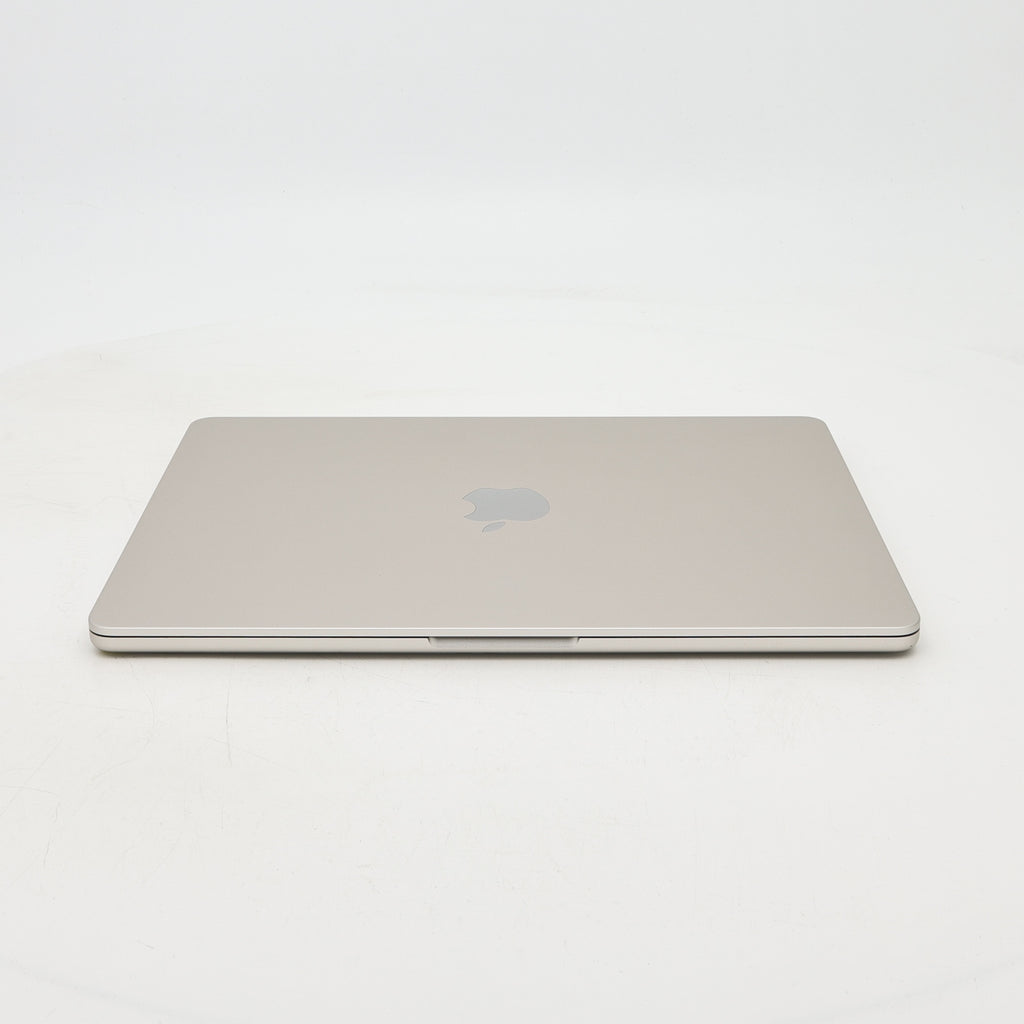 95新 Apple MacBook Air 22年 13寸 M2（8+8核） 8G RAM 256G SSD 星光色