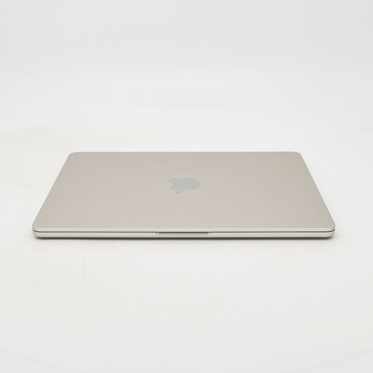 95新 Apple MacBook Air 22年 13寸 M2（8+8核） 8G RAM 256G SSD 星光色