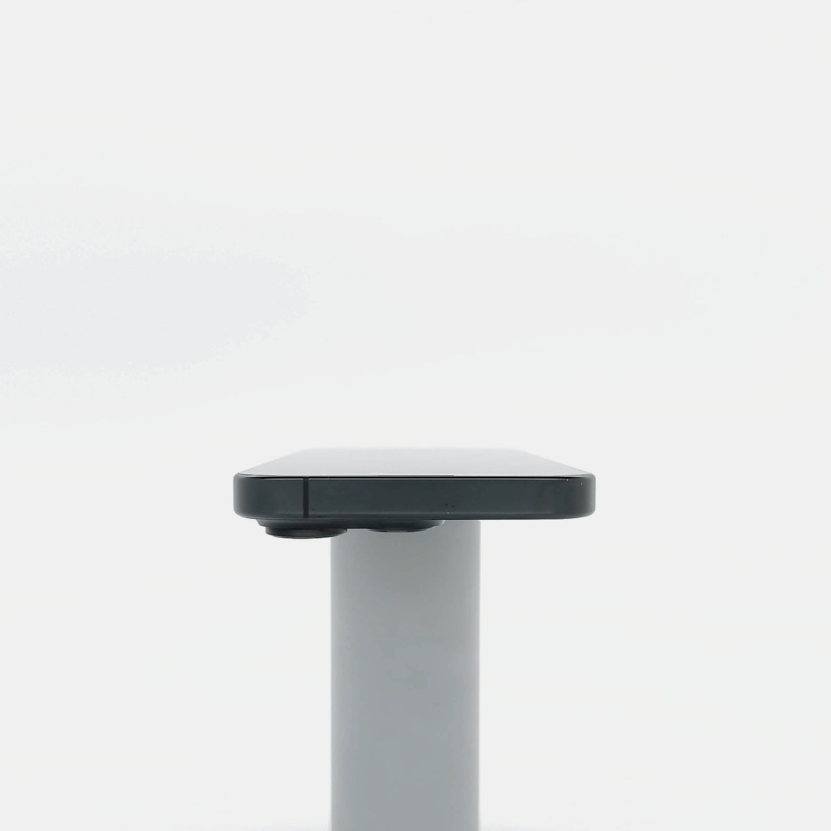 95新 Apple iPhone 16 Pro 128G 黑色鈦金屬 中國大陸版