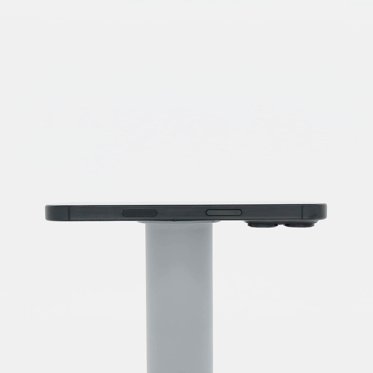 95新 Apple iPhone 16 Pro 128G 黑色鈦金屬 中國大陸官換機