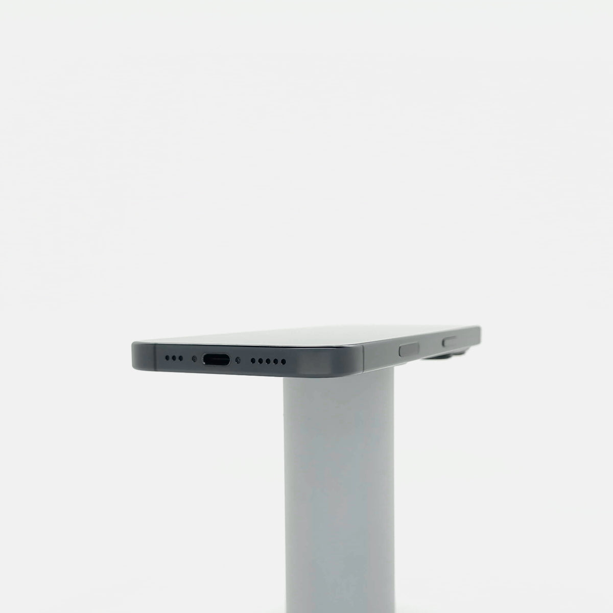 95新 Apple iPhone 16 Pro 128G 黑色鈦金屬 中國大陸版