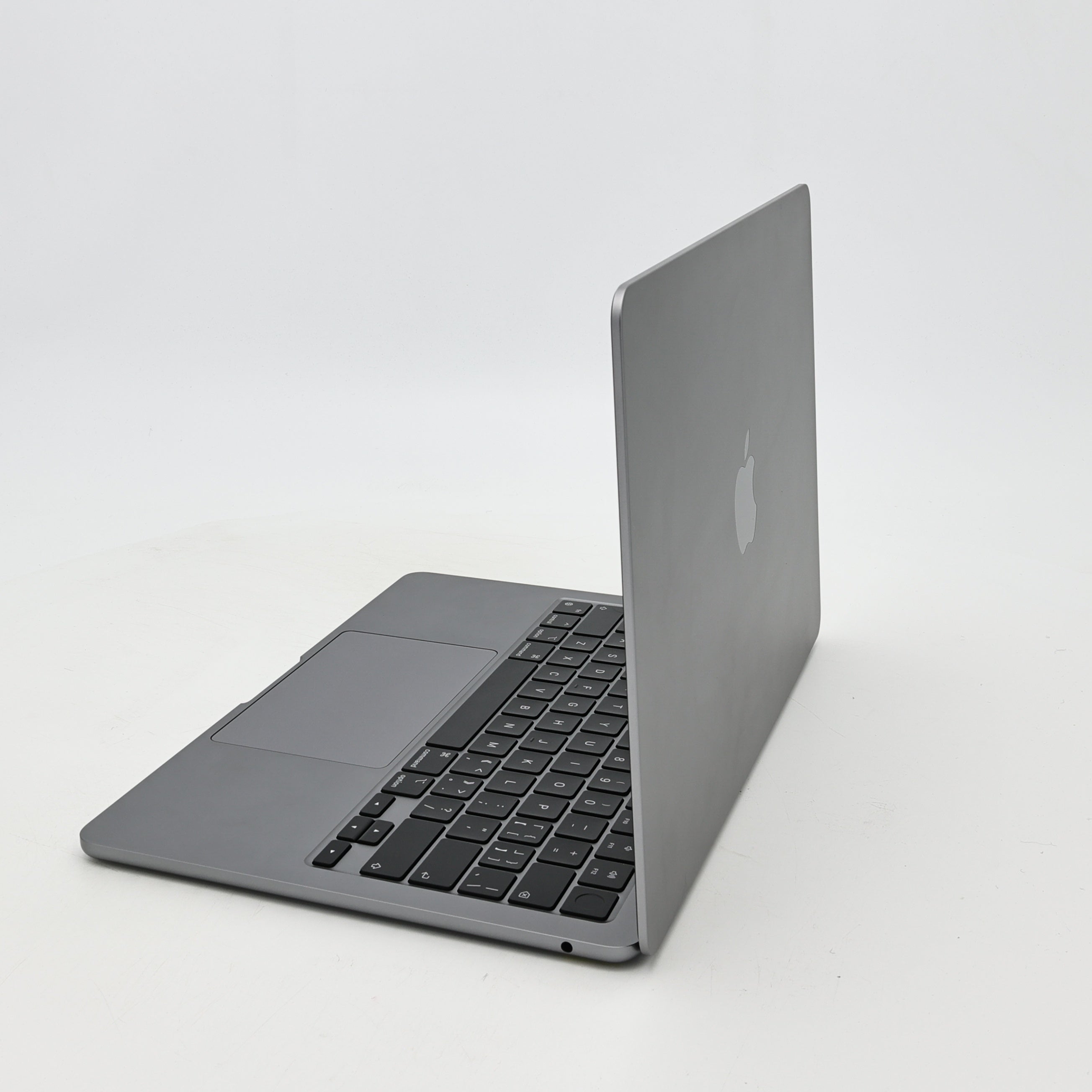 95新 Apple MacBook Air 22年 13寸 M2（8+10核） 8G RAM 512G SSD 深空灰色