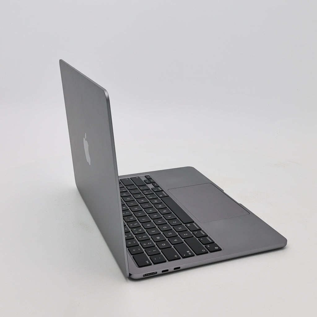 95新 Apple MacBook Air 22年 13寸 M2（8+8核） 8G RAM 256G SSD 深空灰色