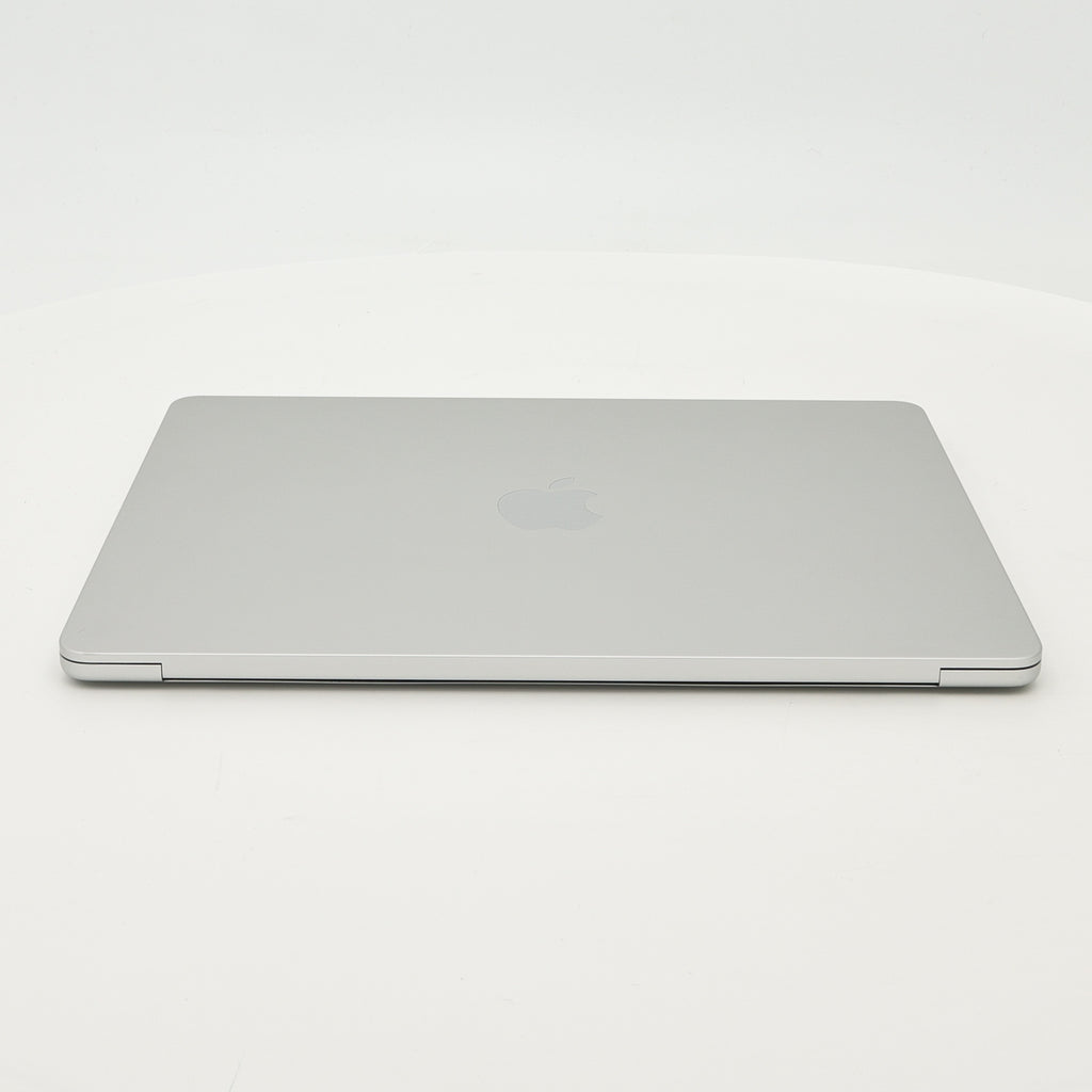 95新 Apple MacBook Air 24年 13寸 M3（8+8核） 8G RAM 256G SSD 銀色