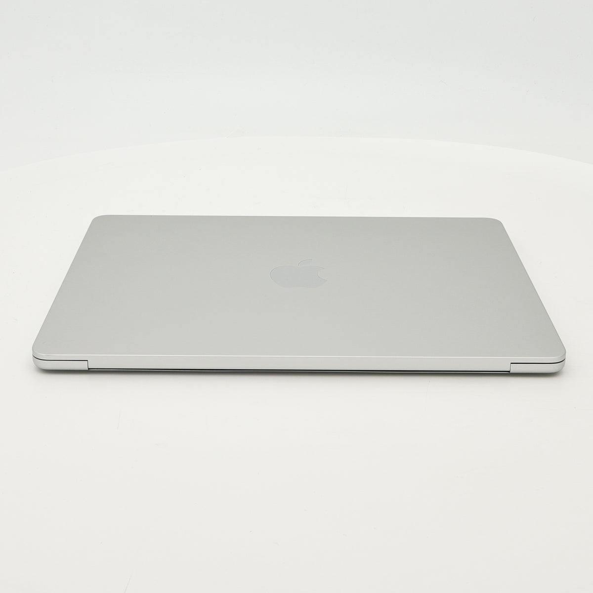95新 Apple MacBook Air 24年 13寸 M3（8+8核） 8G RAM 256G SSD 銀色
