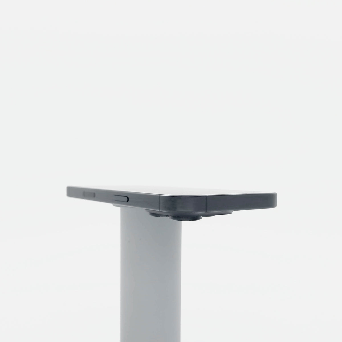 95新 Apple iPhone 16 Pro 128G 黑色鈦金屬 中國大陸版