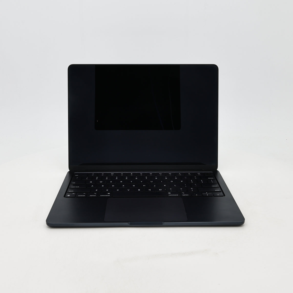 95新 Apple MacBook Air 22年 13寸 M2（8+8核） 8G RAM 256G SSD 午夜色