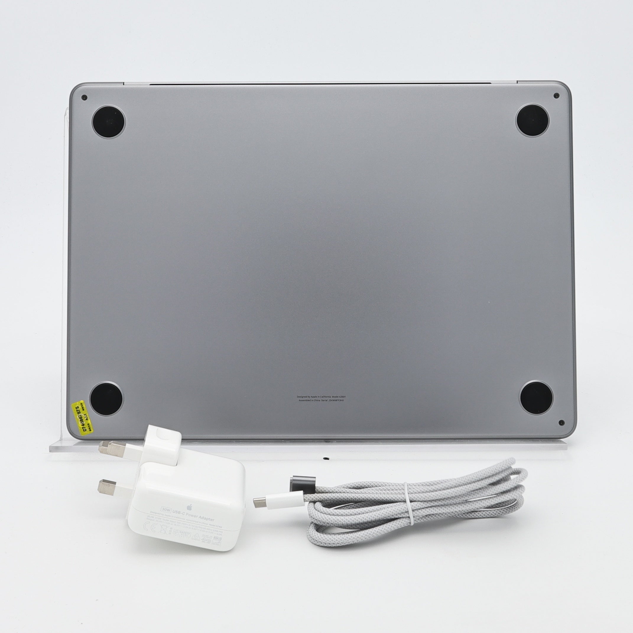 95新 Apple MacBook Air 22年 13寸 M2（8+8核） 8G RAM 256G SSD 深空灰色