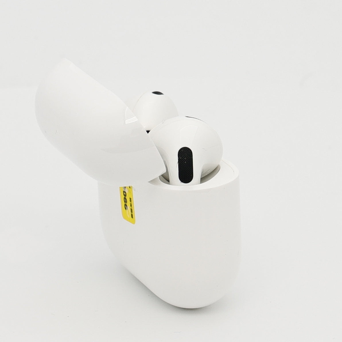 99新 Apple AirPods 4 (支持主動降噪) 白色