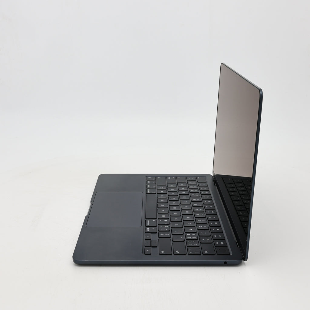 95新 Apple MacBook Air 24年 13寸 M3（8+8核） 8G RAM 256G SSD 午夜色