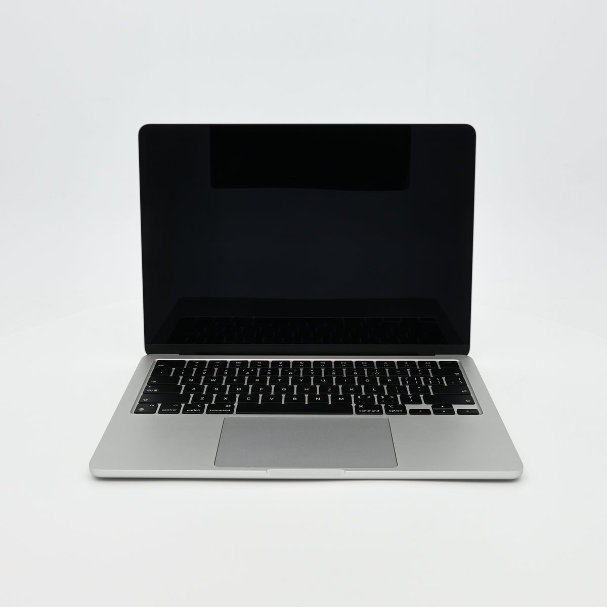 95新 Apple MacBook Air 22年 13寸 M2（8+10核） 8G RAM 512G SSD 銀色
