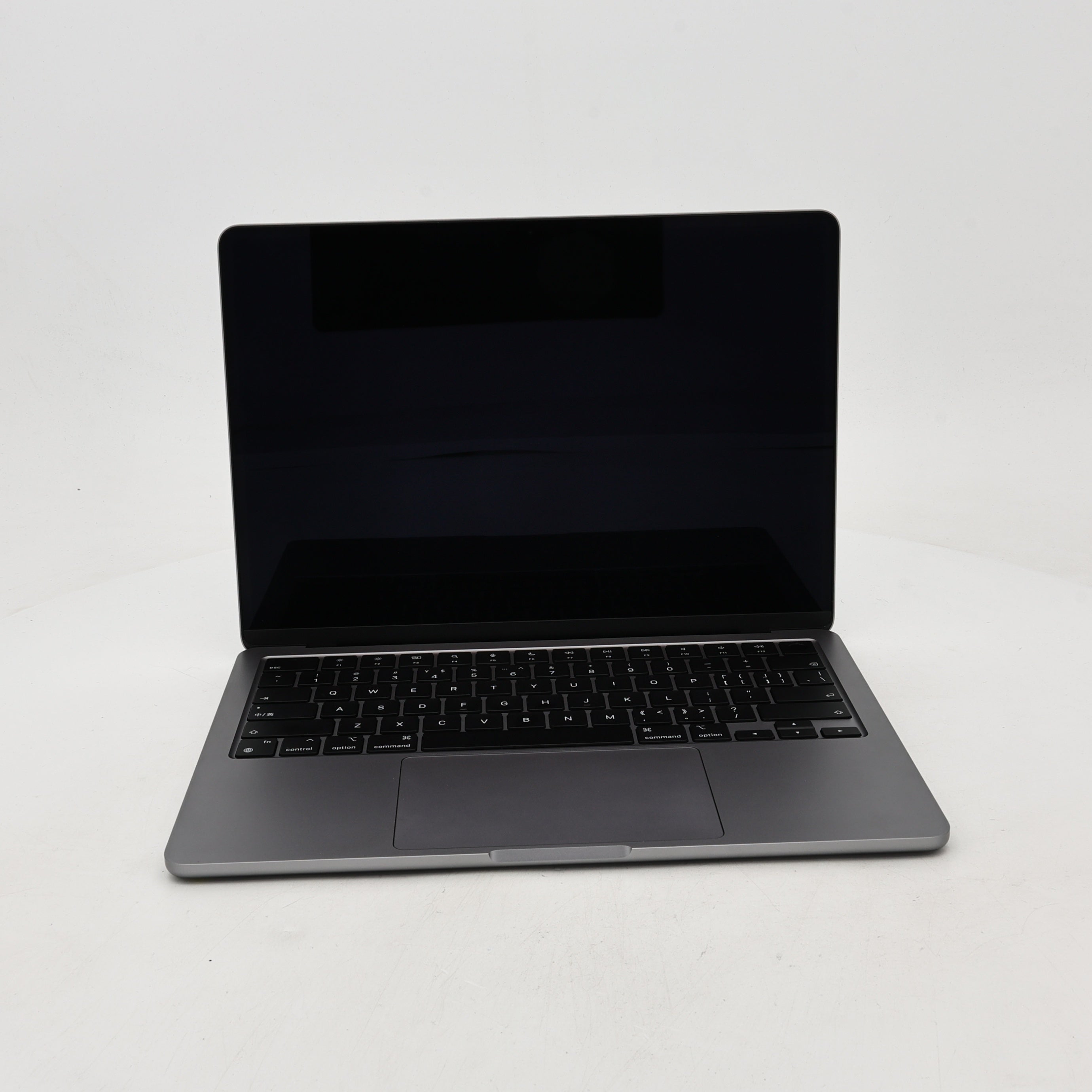 95新 Apple MacBook Air 22年 13寸 M2（8+8核） 8G RAM 256G SSD 深空灰色
