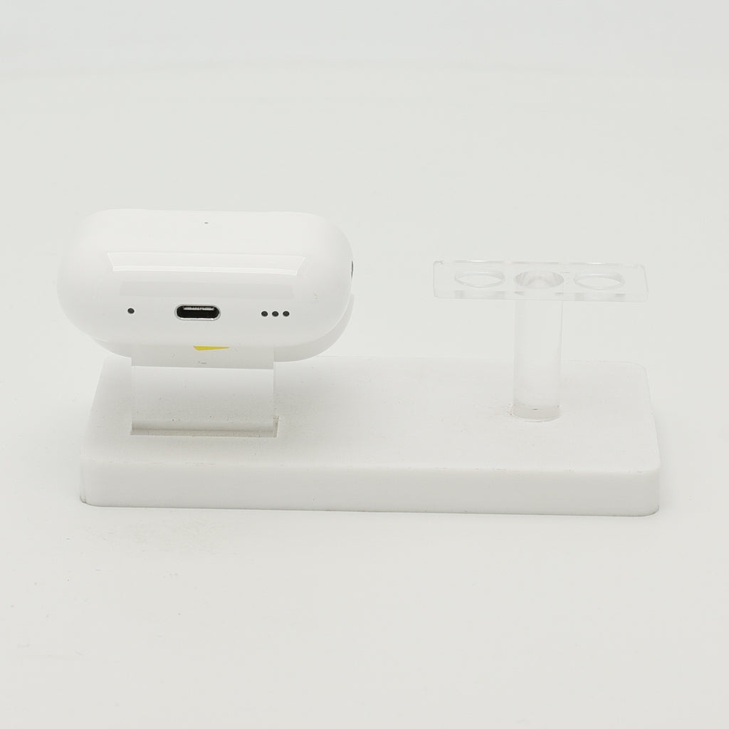99新 Apple AirPods Pro 2 充电仓 白色