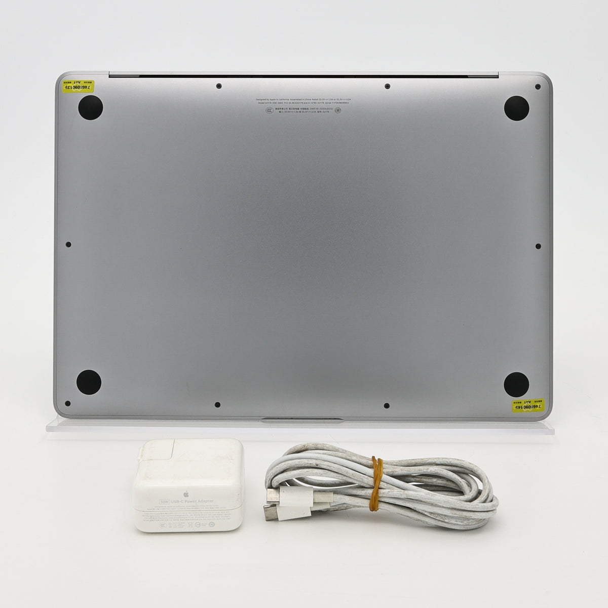95新 Apple MacBook Air 20年 13寸 i5 1.1G 8G RAM 512G SSD 深空灰色