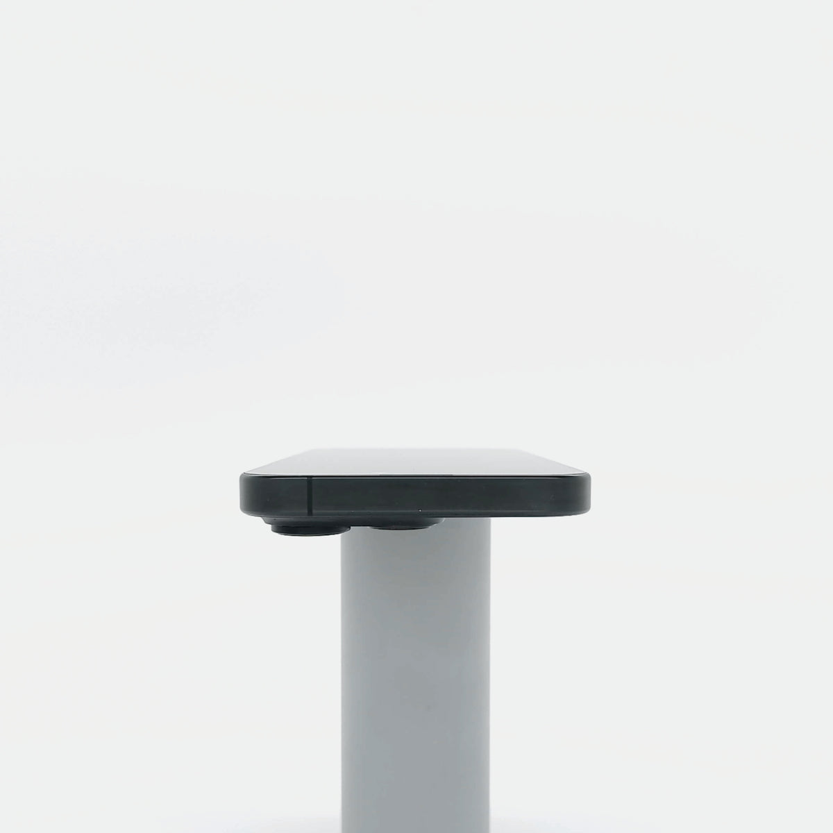 95新 Apple iPhone 16 Pro 128G 黑色鈦金屬 中國大陸版