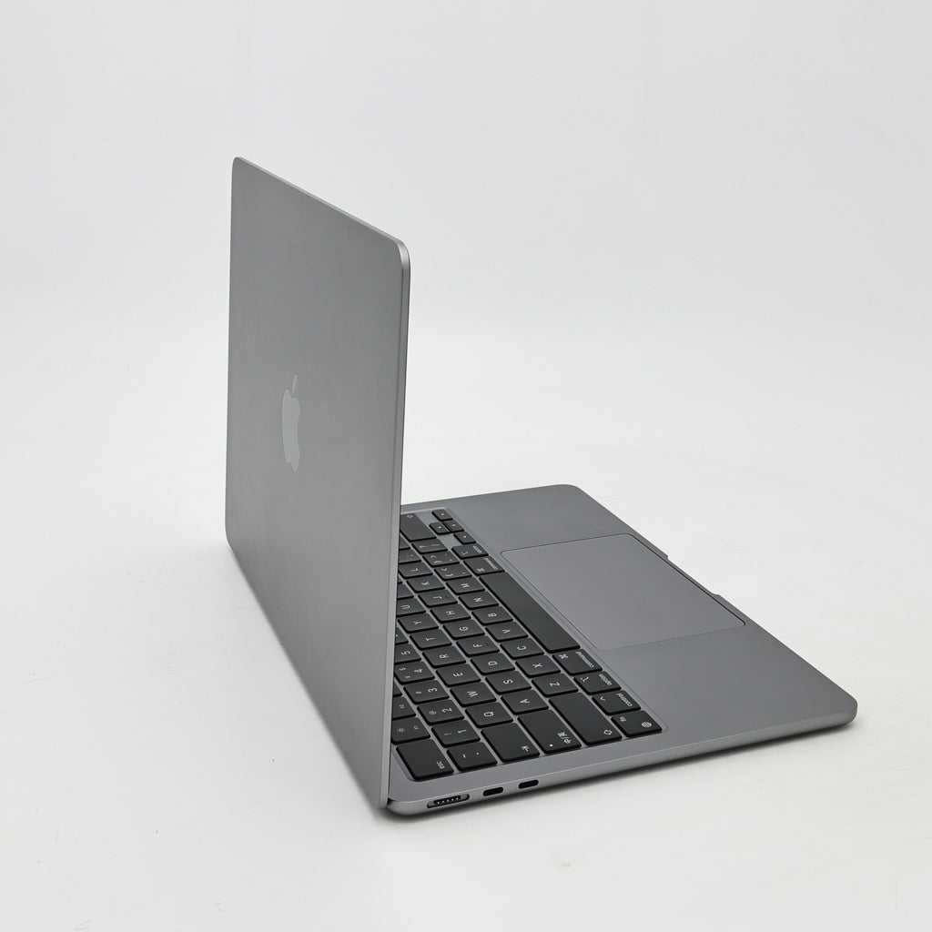 95新 Apple MacBook Air 22年 13寸 M2（8+10核） 8G RAM 512G SSD 深空灰色