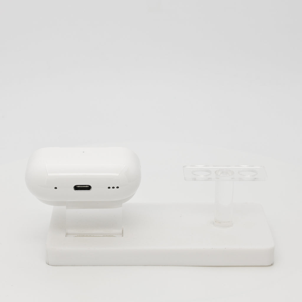 99新 Apple AirPods Pro 2 充电仓 白色