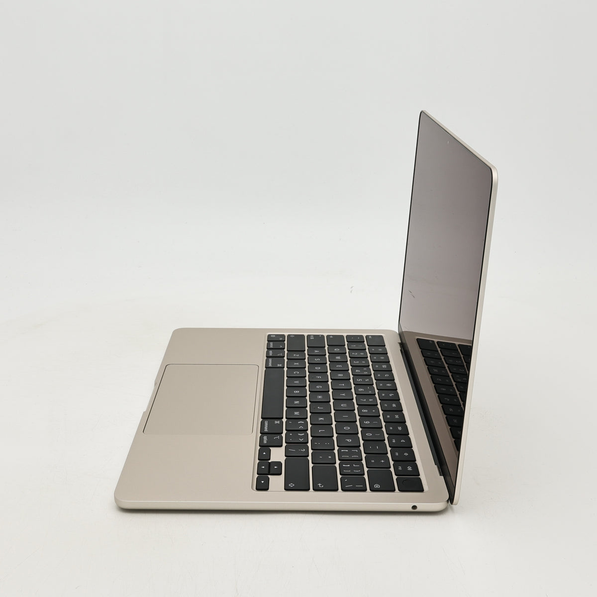 95新 Apple MacBook Air 24年 13寸 M3（8+8核） 8G RAM 256G SSD 星光色