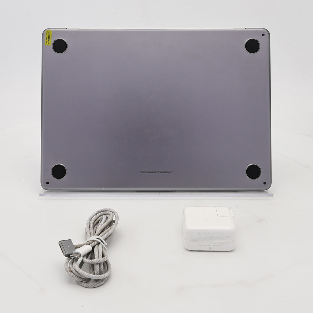 95新 Apple MacBook Air 24年 13寸 M3（8+8核） 8G RAM 256G SSD 深空灰色