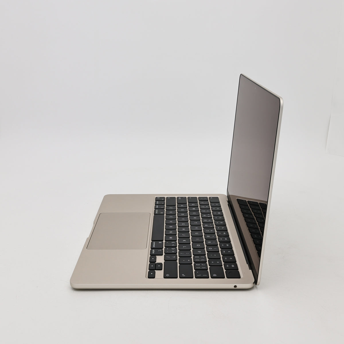 95新 Apple MacBook Air 22年 13寸 M2（8+8核） 8G RAM 256G SSD 星光色