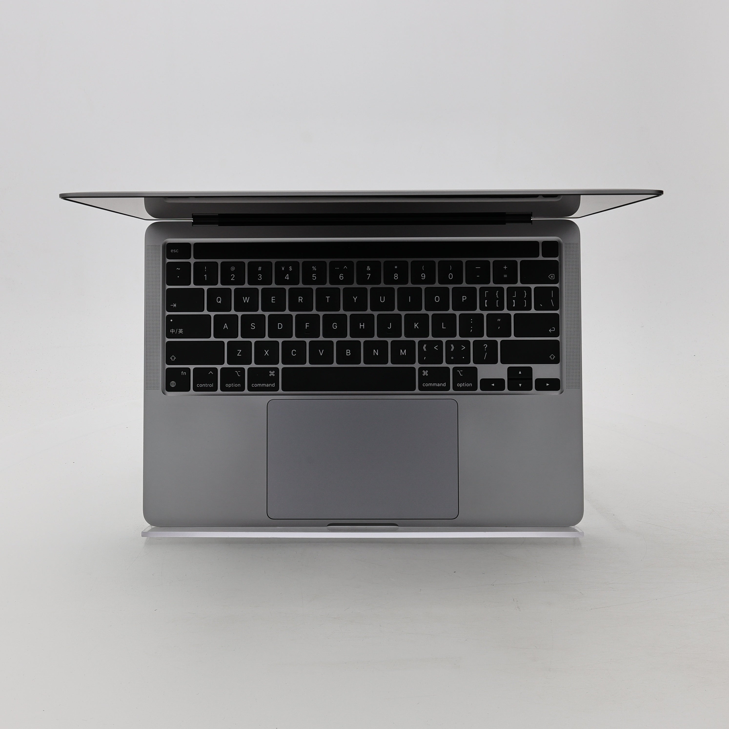 95新 Apple MacBook Pro 22年 13寸 M2（8+10核） 8G RAM 512G SSD 深空灰色