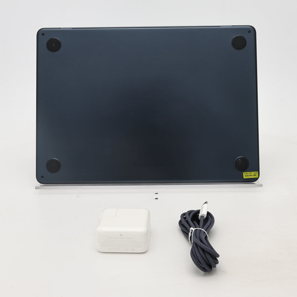 95新 Apple MacBook Air 24年 13寸 M3（8+8核） 8G RAM 256G SSD 午夜色