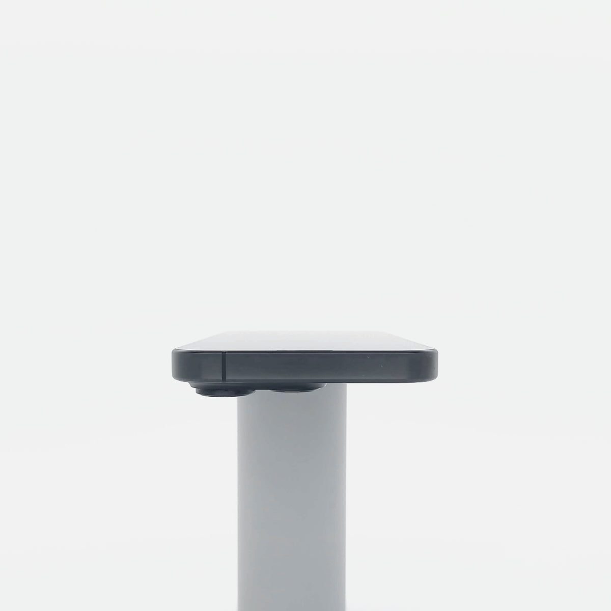 95新 Apple iPhone 16 Pro 128G 黑色鈦金屬 中國大陸版