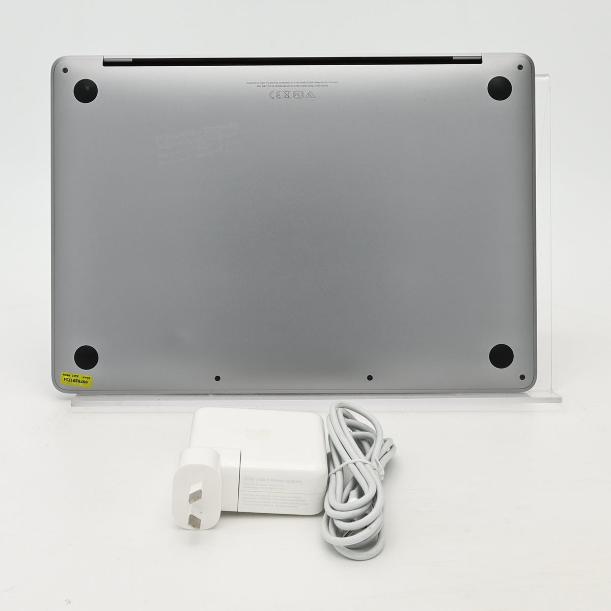 95新 Apple MacBook Pro 22年 13寸 M2（8+10核） 8G RAM 512G SSD 深空灰色