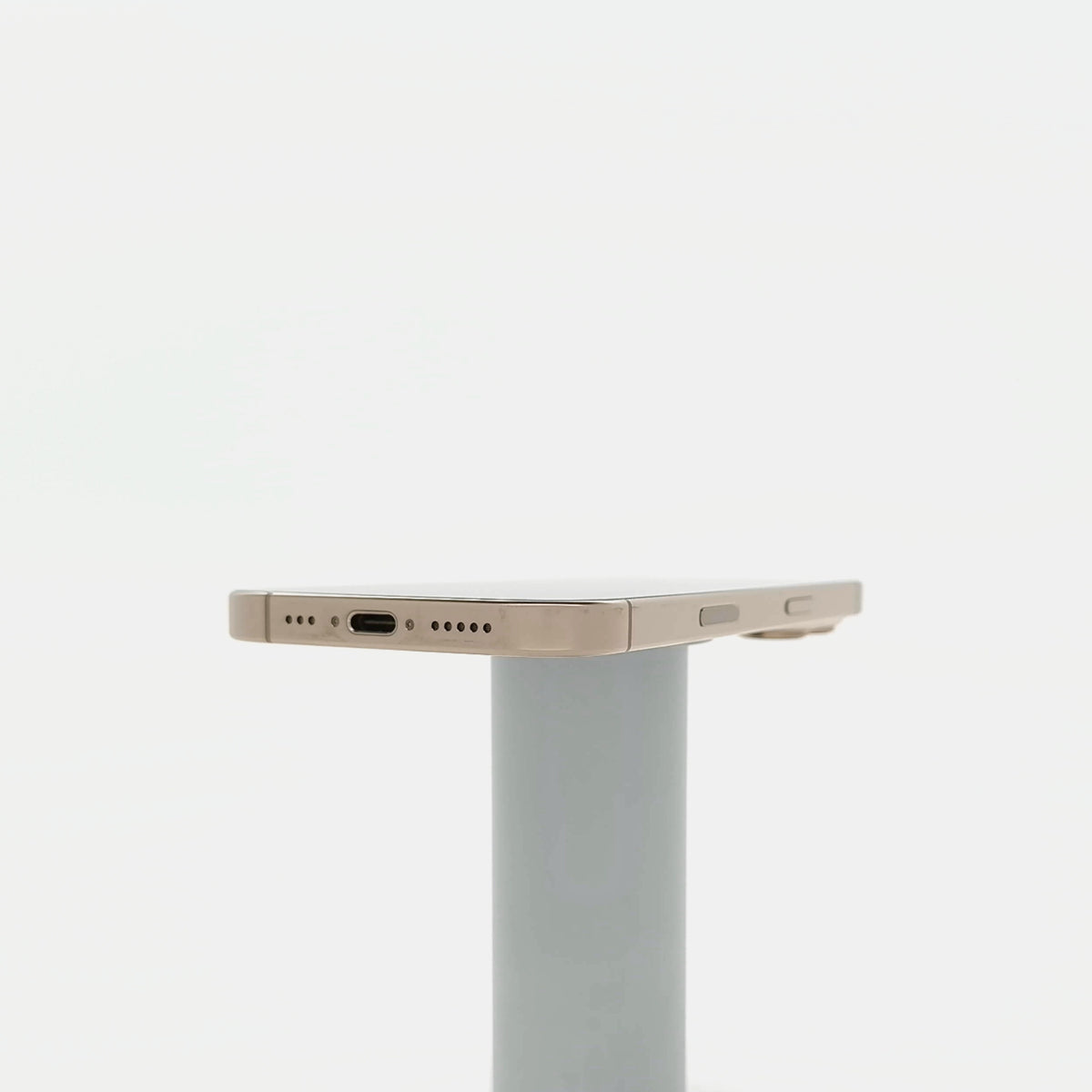 95新 Apple iPhone 16 Pro 128G 沙漠色鈦金屬 中國大陸版