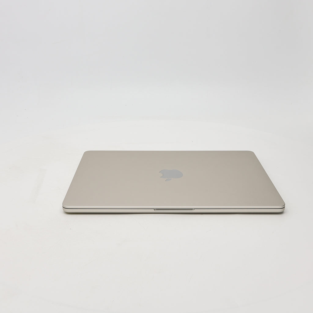 95新 Apple MacBook Air 22年 13寸 M2（8+8核） 16G RAM 256G SSD 星光色