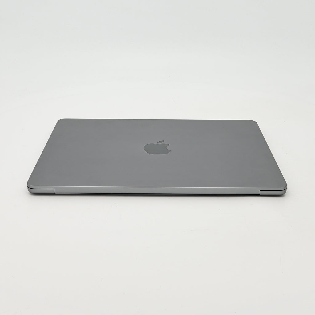 95新 Apple MacBook Air 22年 13寸 M2（8+8核） 16G RAM 256G SSD 深空灰色