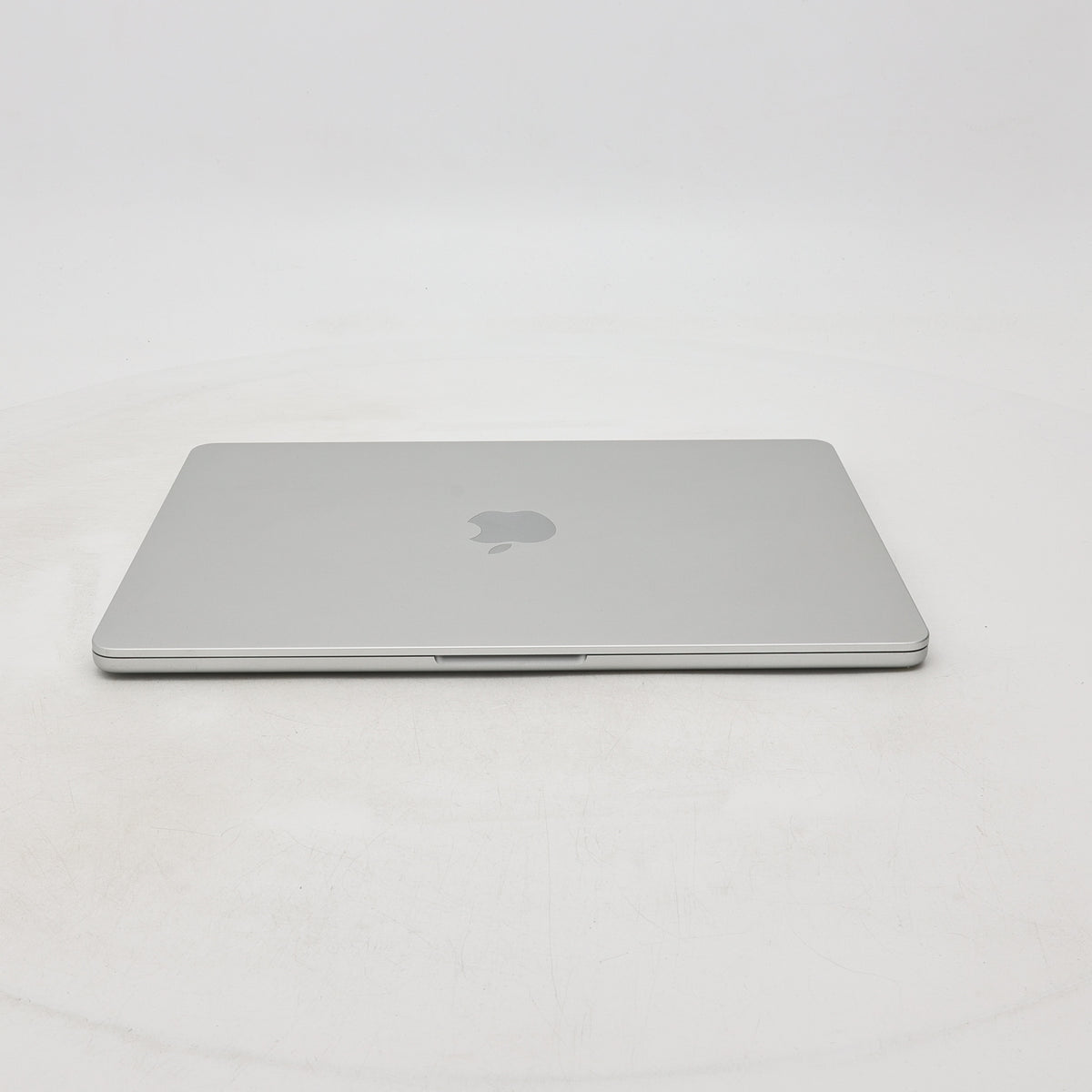 95新 Apple MacBook Air 22年 13寸 M2（8+8核） 8G RAM 256G SSD 銀色