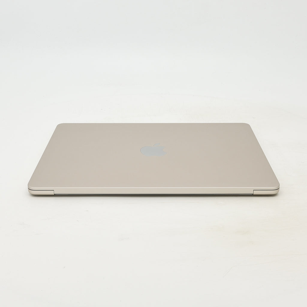 99新 Apple MacBook Air 22年 13寸 M2（8+8核） 8G RAM 256G SSD 星光色