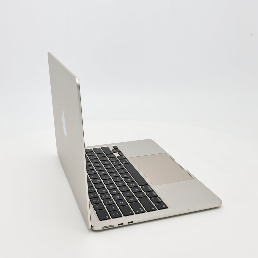 95新 Apple MacBook Air 22年 13寸 M2（8+8核） 8G RAM 256G SSD 星光色