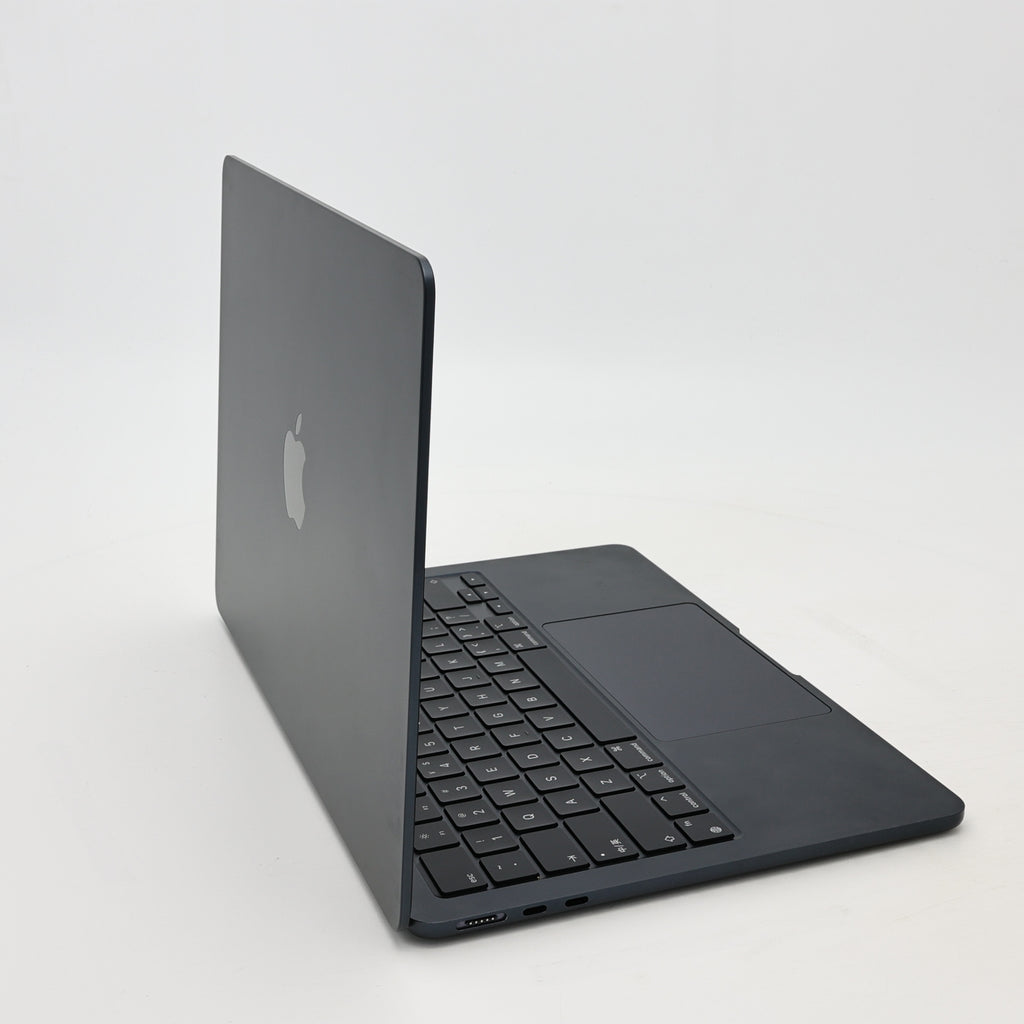 95新 Apple MacBook Air 22年 13寸 M2（8+8核） 8G RAM 512G SSD 午夜色