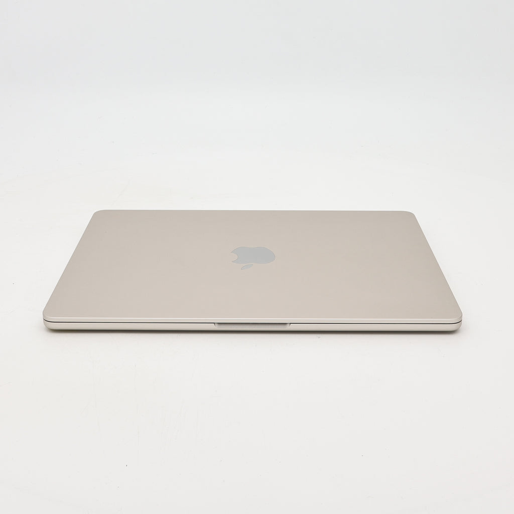 95新 Apple MacBook Air 22年 13寸 M2（8+8核） 8G RAM 256G SSD 星光色