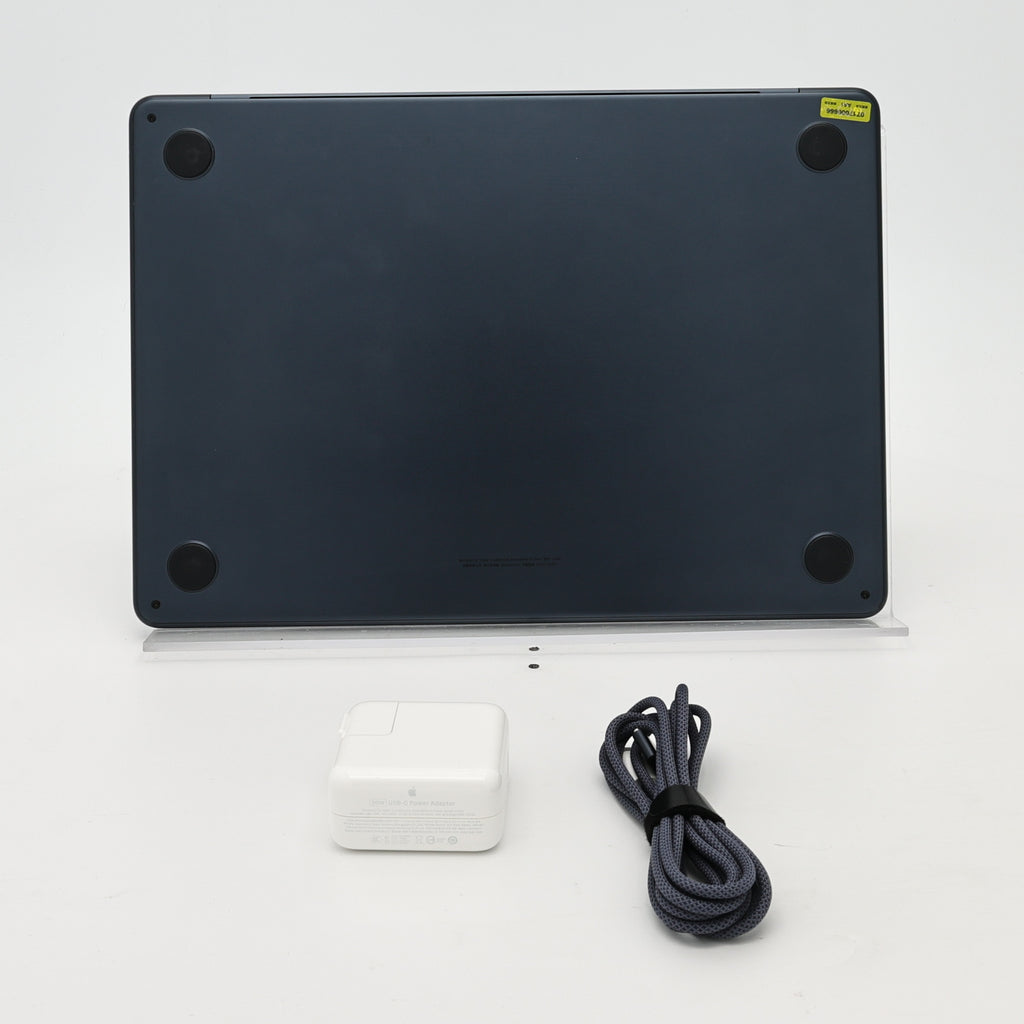99新 Apple MacBook Air 22年 13寸 M2（8+8核） 8G RAM 256G SSD 午夜色