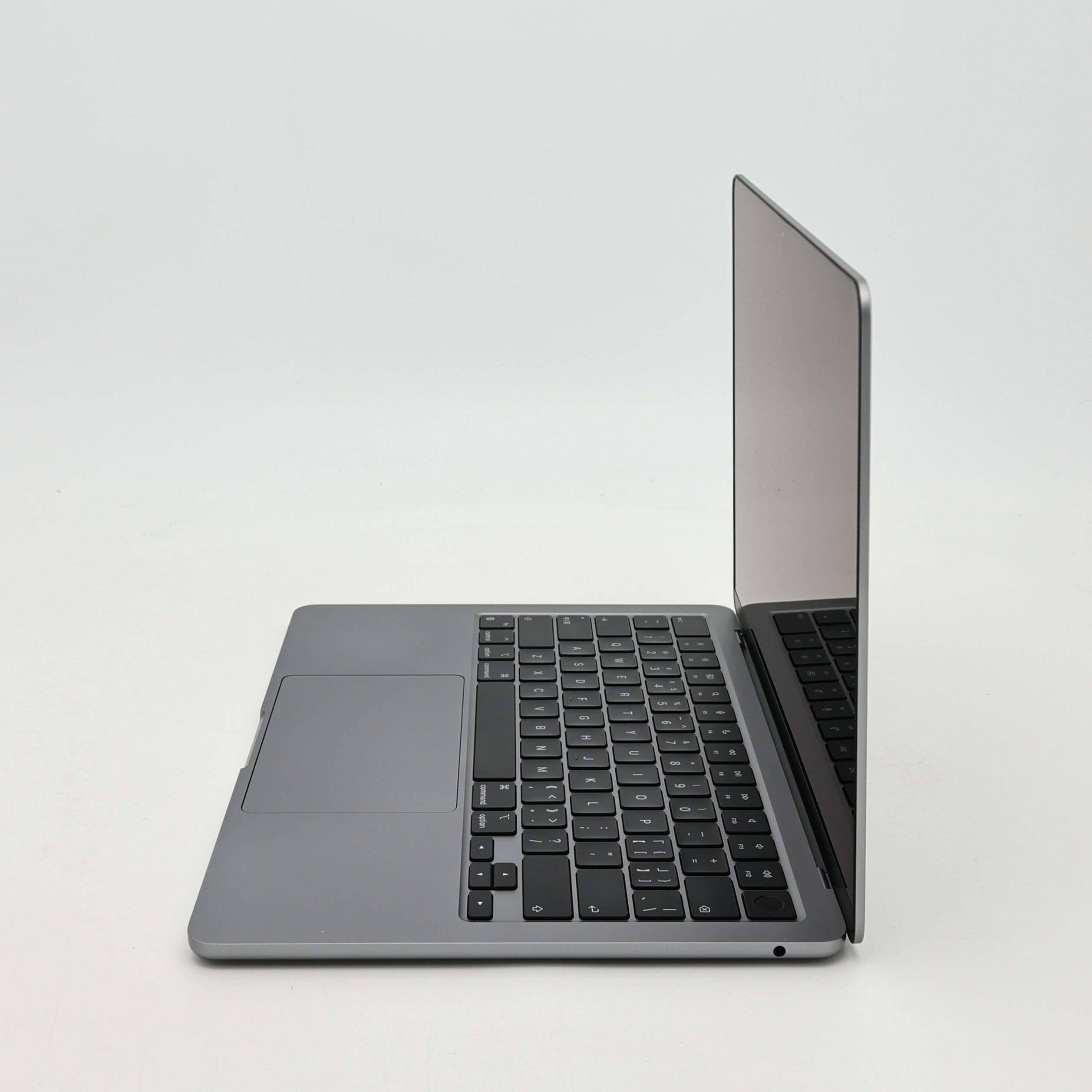 95新 Apple MacBook Air 24年 13寸 M3（8+8核） 8G RAM 256G SSD 深空灰色