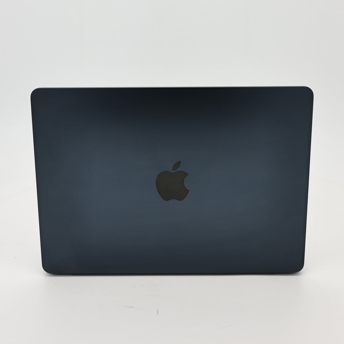95新 Apple MacBook Air 22年 13寸 M2（8+8核） 16G RAM 256G SSD 午夜色