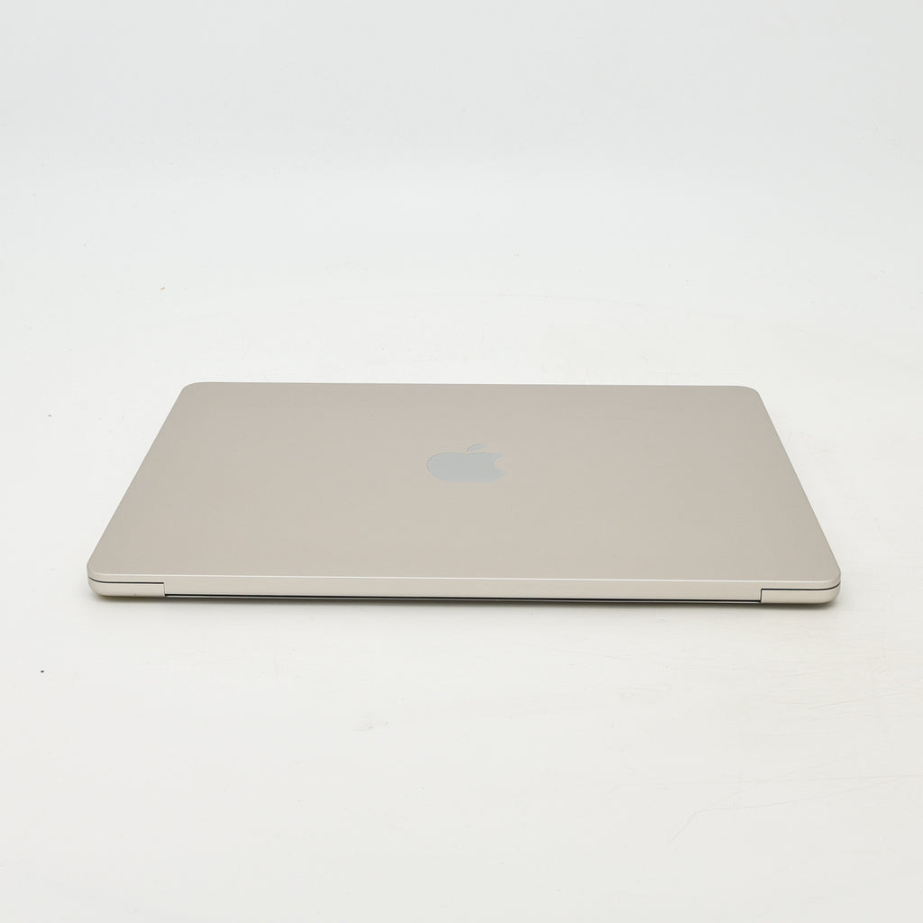 95新 Apple MacBook Air 22年 13寸 M2（8+8核） 8G RAM 256G SSD 星光色