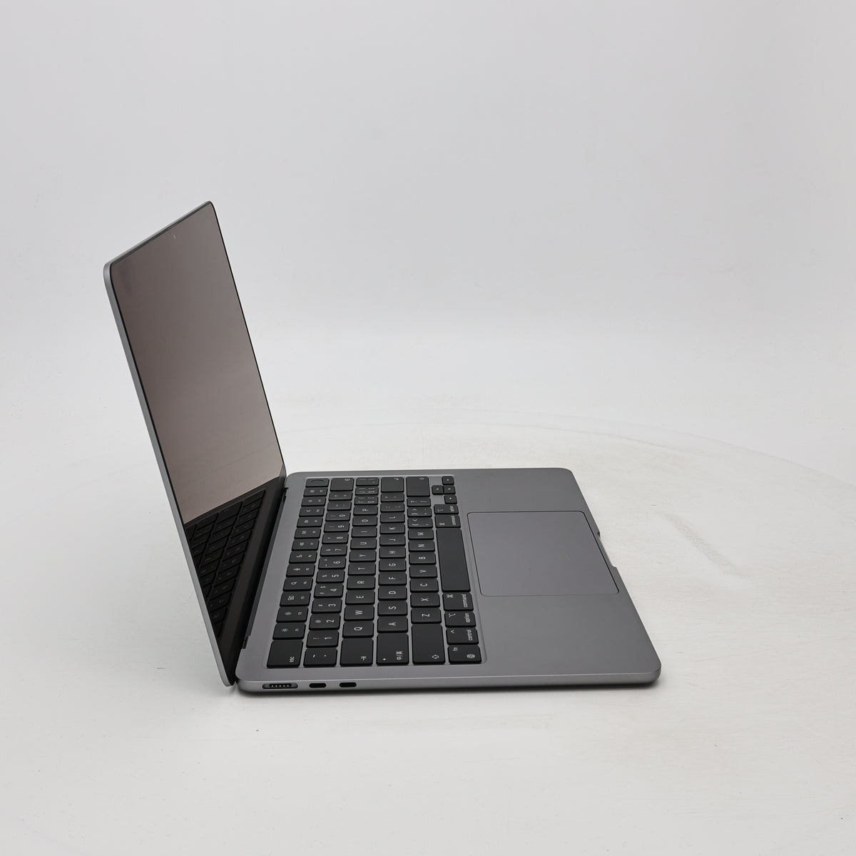 99新 Apple MacBook Air 22年 13寸 M2（8+8核） 8G RAM 256G SSD 深空灰色