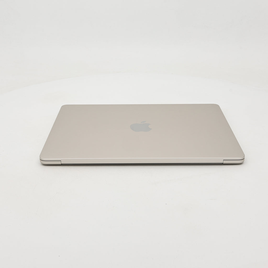 95新 Apple MacBook Air 22年 13寸 M2（8+8核） 8G RAM 256G SSD 星光色